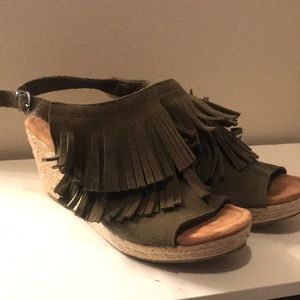 Minnetonka Ashley II wedge